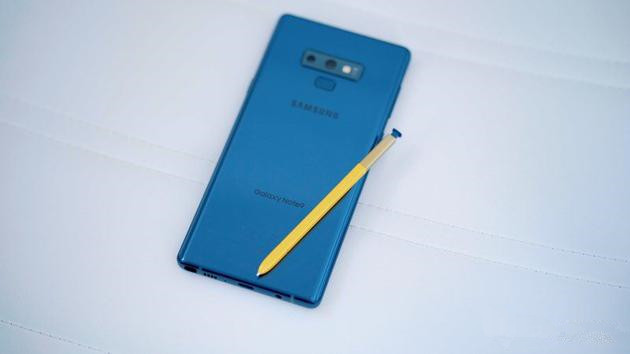 提前对决：6.5寸iPhone对比三星Note9是什么样