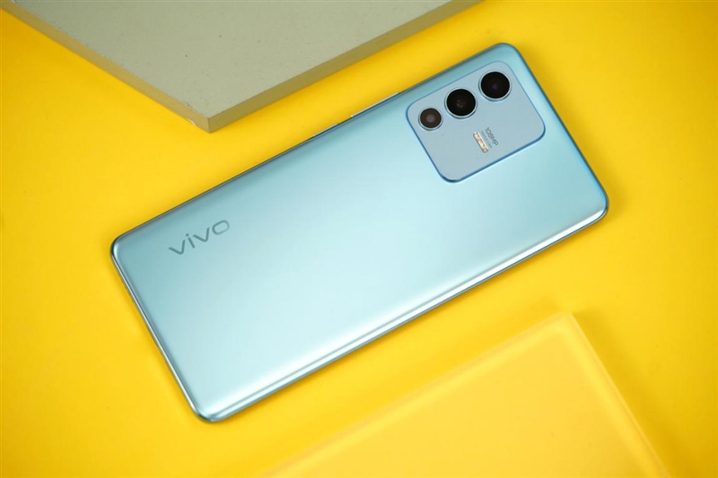 联发科“真香”旗舰芯加持！vivo S12 Pro评测：自拍神机 性能再无遗憾