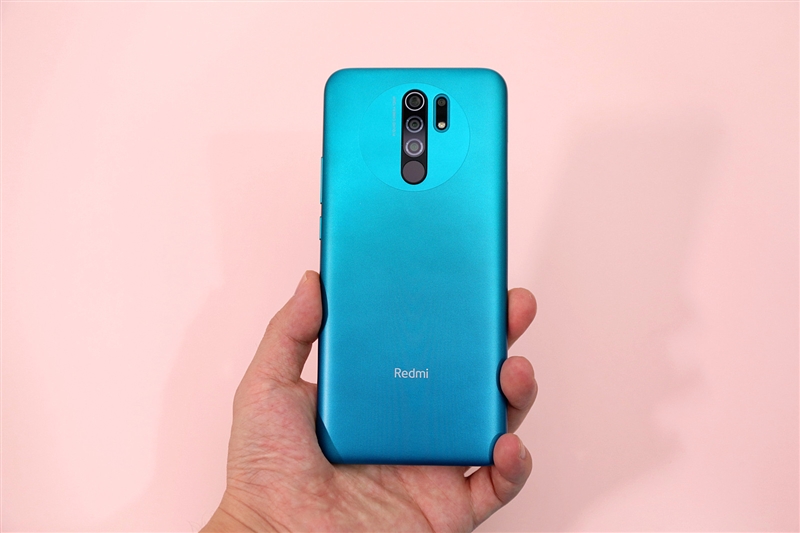 联发科神U性能逆袭！Redmi 9评测：799元的四摄小钢炮