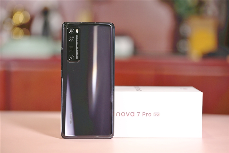 华为nova7 Pro首发评测：打通前后相机“任督二脉” 解锁自拍视频旗舰新玩法