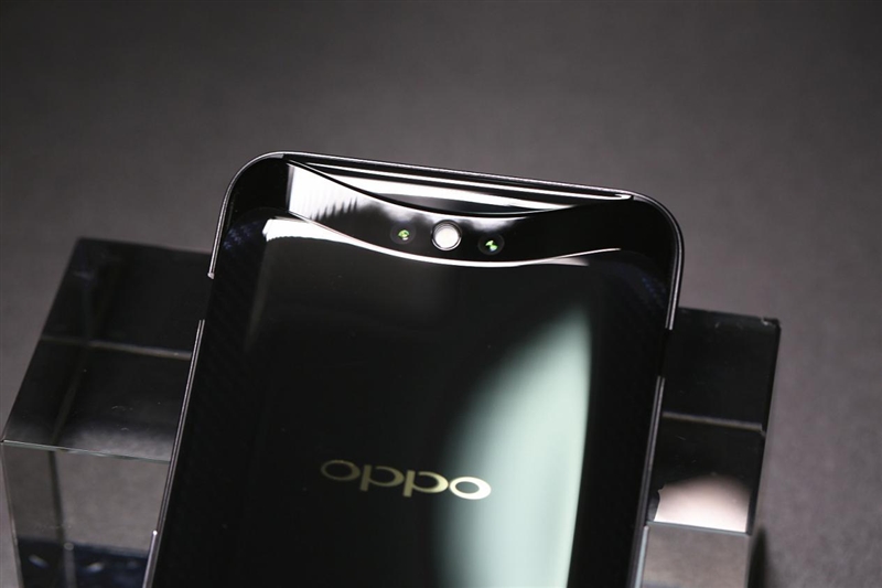 9999元 OPPO Find X 兰博基尼版评测：超跑碳纤维诠释轻奢美学