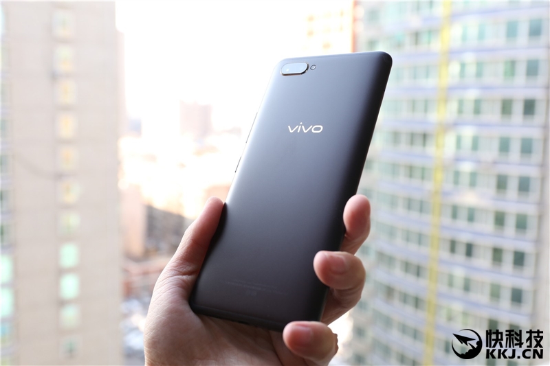 3598元！vivo X20 Plus屏幕指纹版评测：颠覆性交互