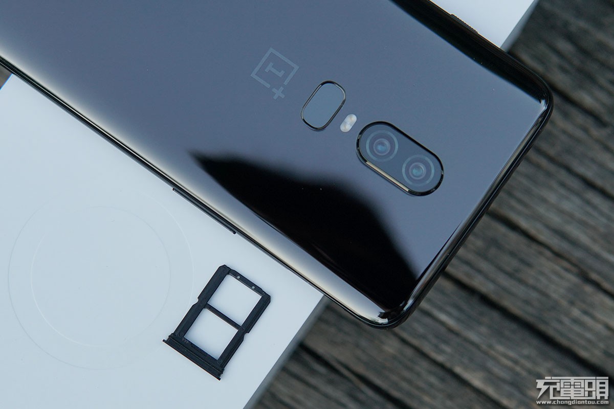 一加 OnePlus 6体验及充电性能评测-果粉迷