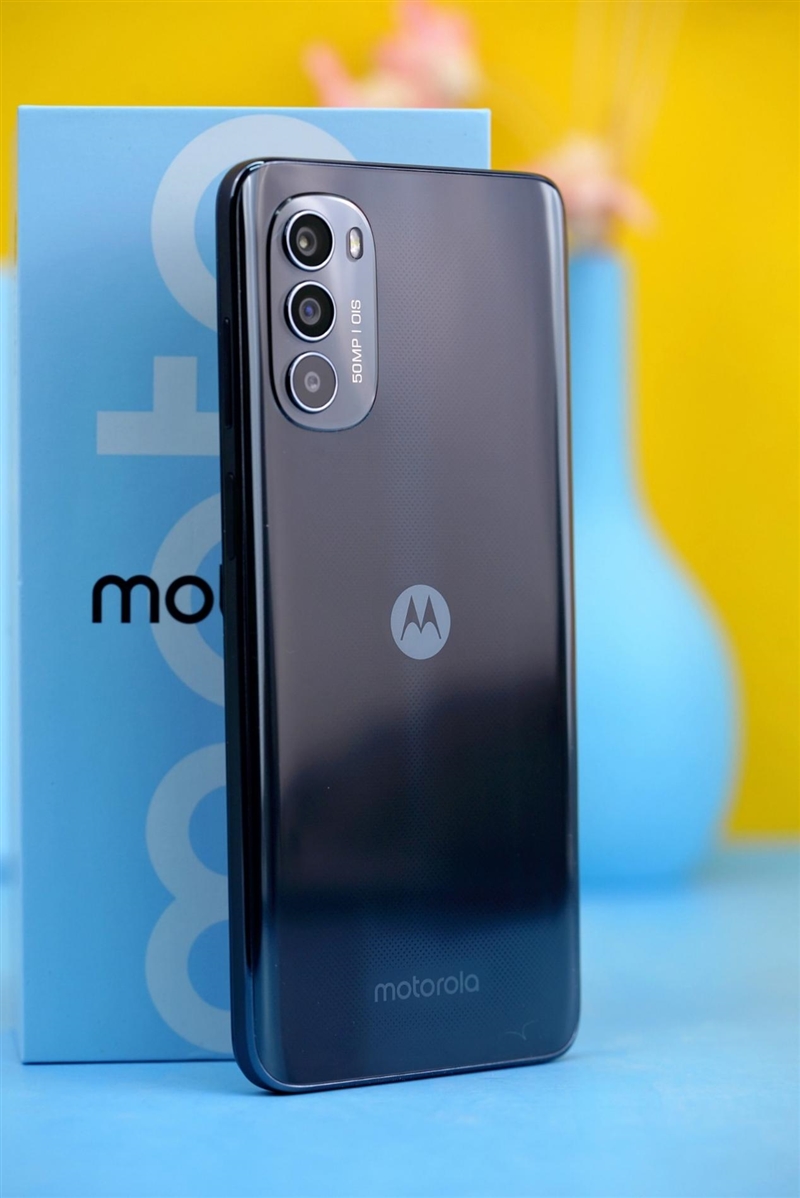 升芯换屏还有光学防抖！moto G71s评测：千元性价比新卷王